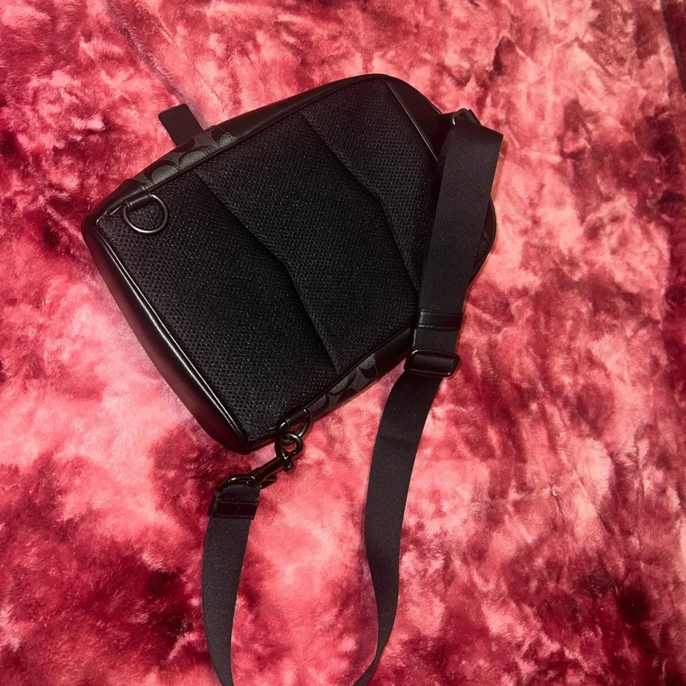 Coach Black Belt Bag with Signature Monogram ( Crossbody) - Picture 6 of 7